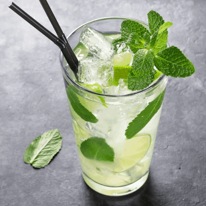 {{Gelo e Gela}} 10 drinks fáceis e baratos para fazer na sua festa mojito %categoria 10 drinks fáceis e baratos para fazer na sua festa